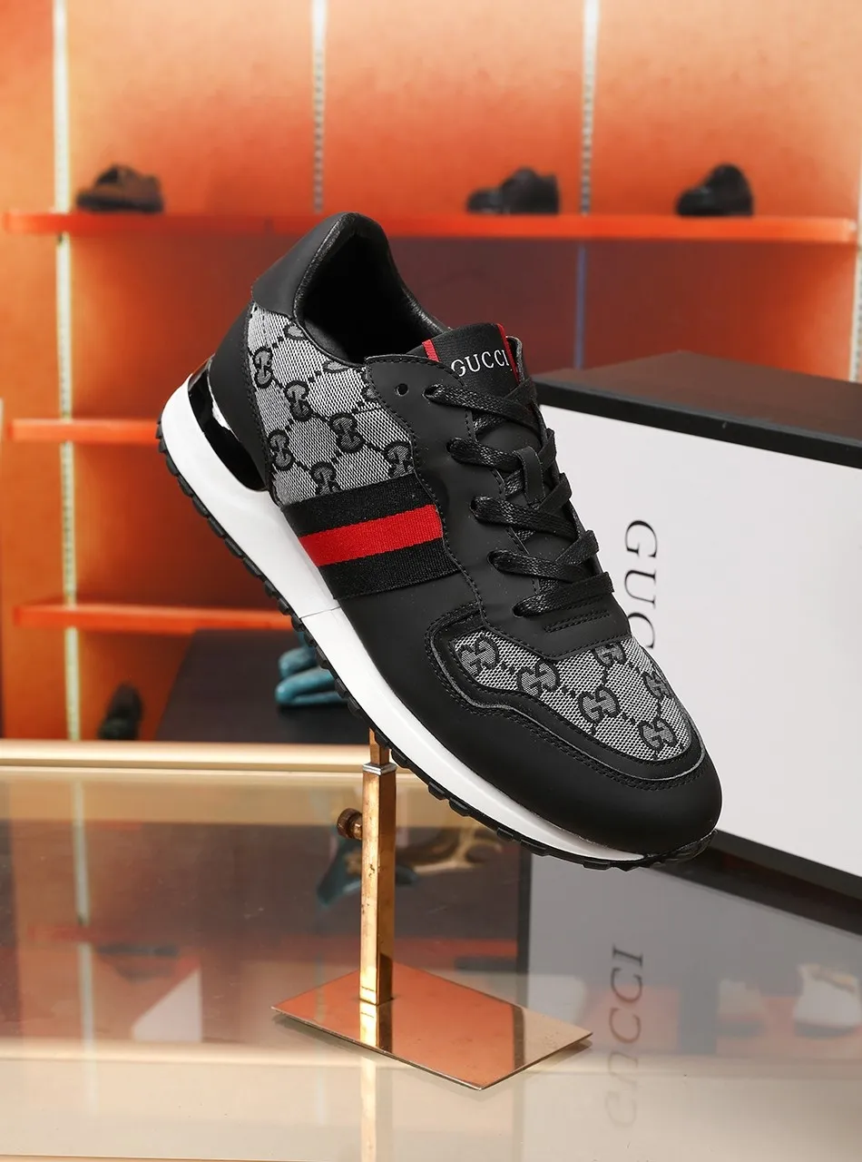 Factory price: 400💰"GUCCI"⚠️⚠️Top purchasing agent🔍🔍Sold simultaneously at men's HK counters. Sole: The original sole is specially provided by the original factory. The exclusive movable molded sole is super comfortable. The original factory follows the order. 🔍🔍High quality. 💪Details determine the quality. We only make shoes with our heart. You can enter and leave the counter at will. You are welcome to compare. Two colors are available. Size: 38-44, customized 45